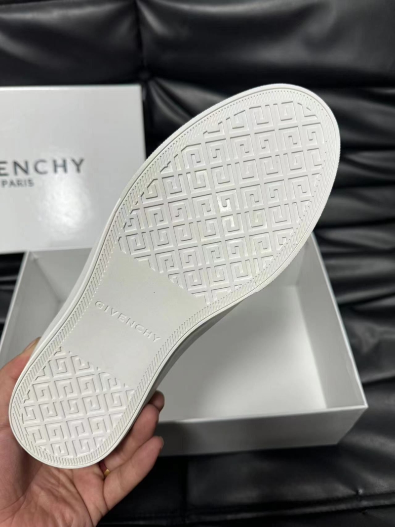 Givenchy Sneakers